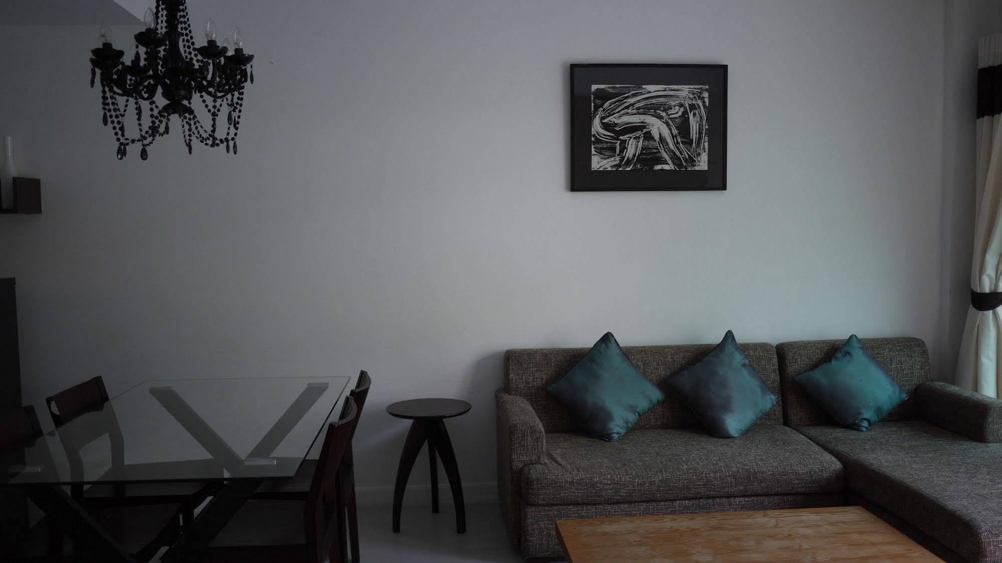 Baan Sanpluem Hua Hin Apartment Exterior photo